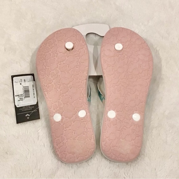 Roxy NWT Flip Flops Size 6 Sandals Tropical Hawaiian Women’s Pink Green - Picture 5 of 6